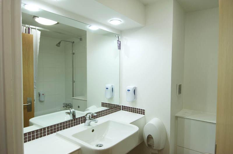 Premier Inn Birmingham Oldbury โอลด์เบอรี ภายนอก รูปภาพ