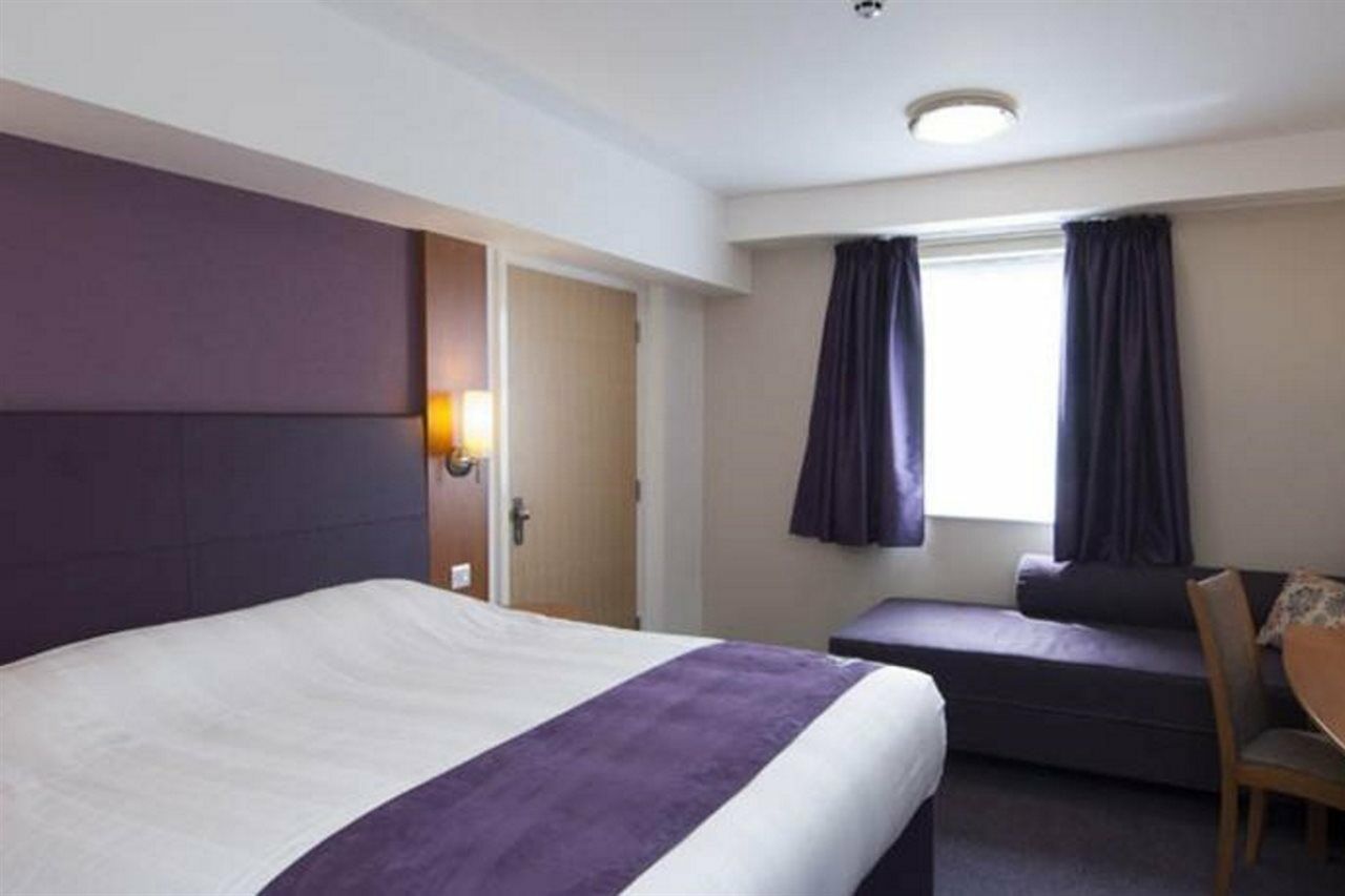 Premier Inn Birmingham Oldbury โอลด์เบอรี ภายนอก รูปภาพ